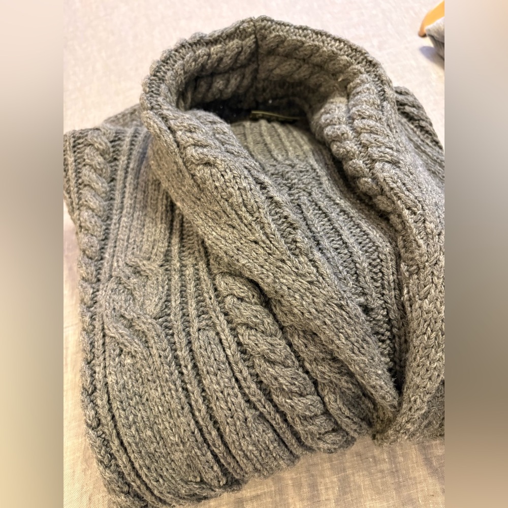 Carraigdonn Irish Wool Cardigan - Picture 6 of 6